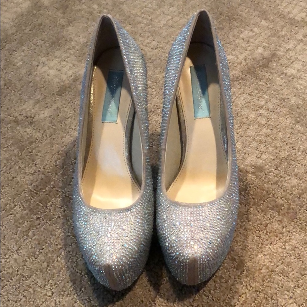 Betsey Johnson Sparkle Pumps